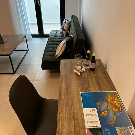 Lighthouse * Kriopigi